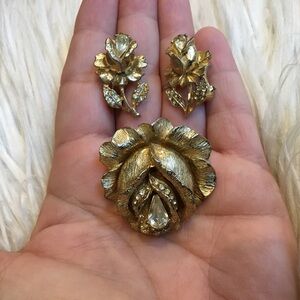 Vintage Gold Flower Brooch & Clip On Earrings Set with Pear Cut Crystals